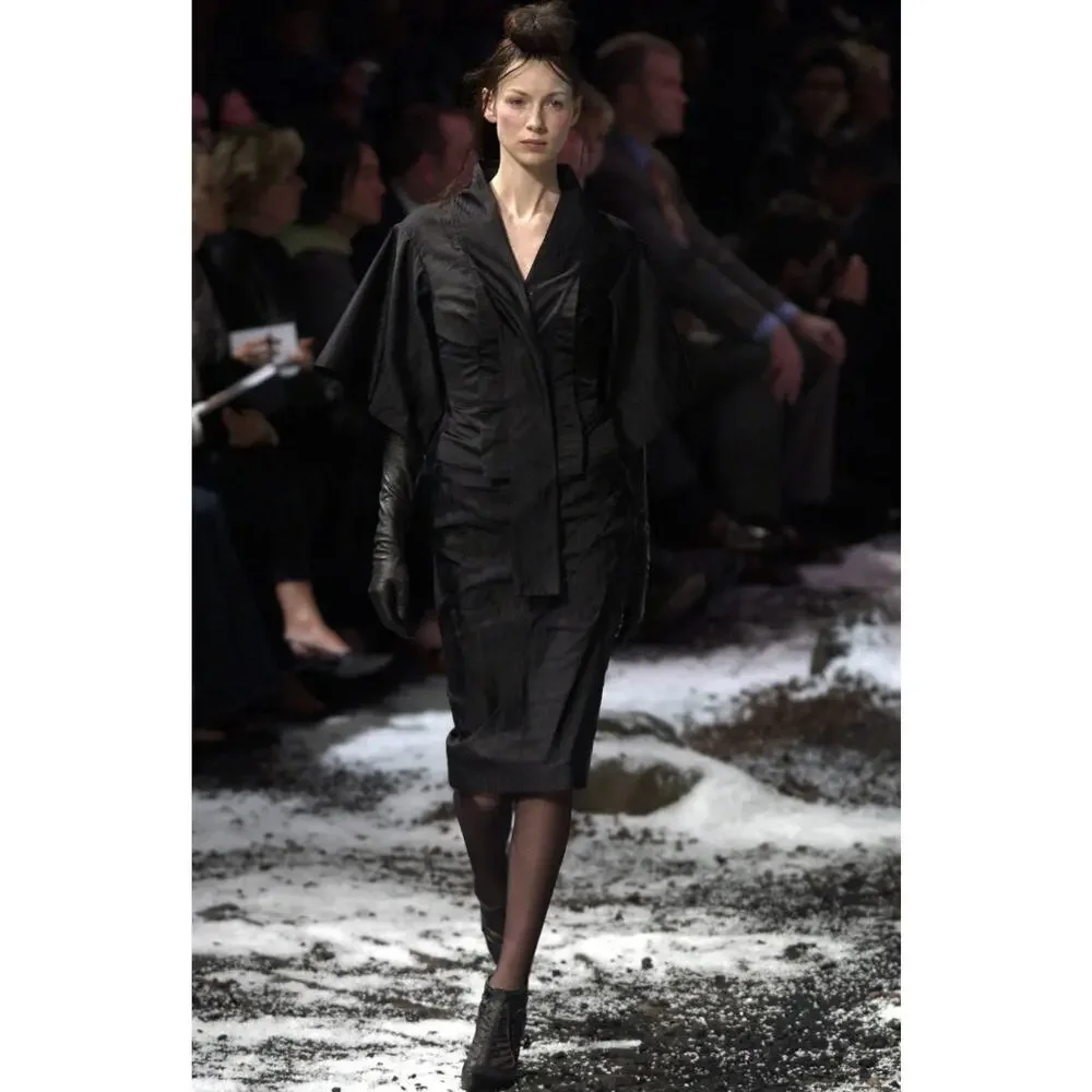 ALEXANDER MCQUEEN RUNWAY DOCUMENTED BLACK SILK Dress IT40 - Picture 1 of 8